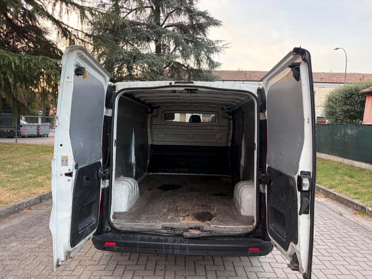 Renault Trafic 1.6 dCi furgone passo lungo