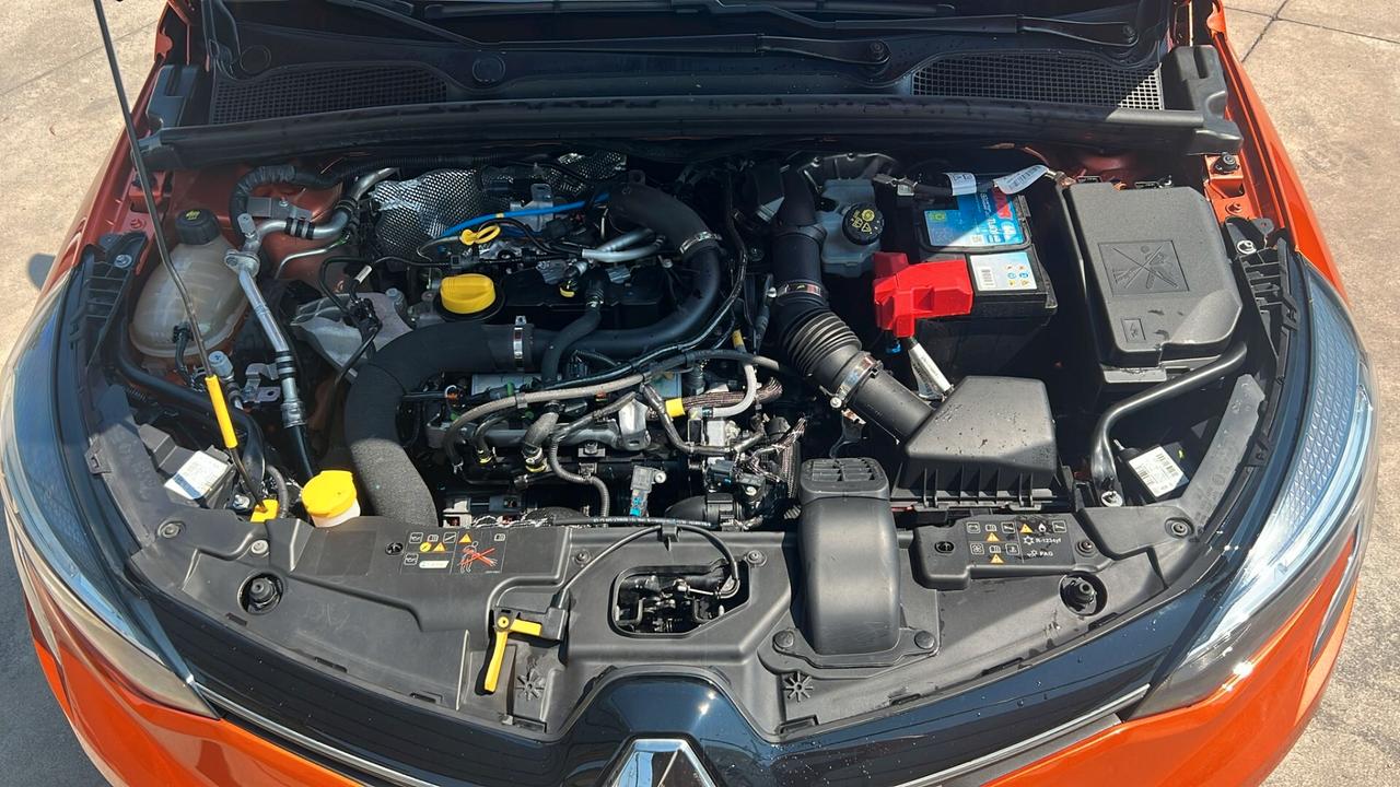 Renault Clio TCe 100 CV GPL 5 porte Equilibre N1 4 Posti Iva Esposta