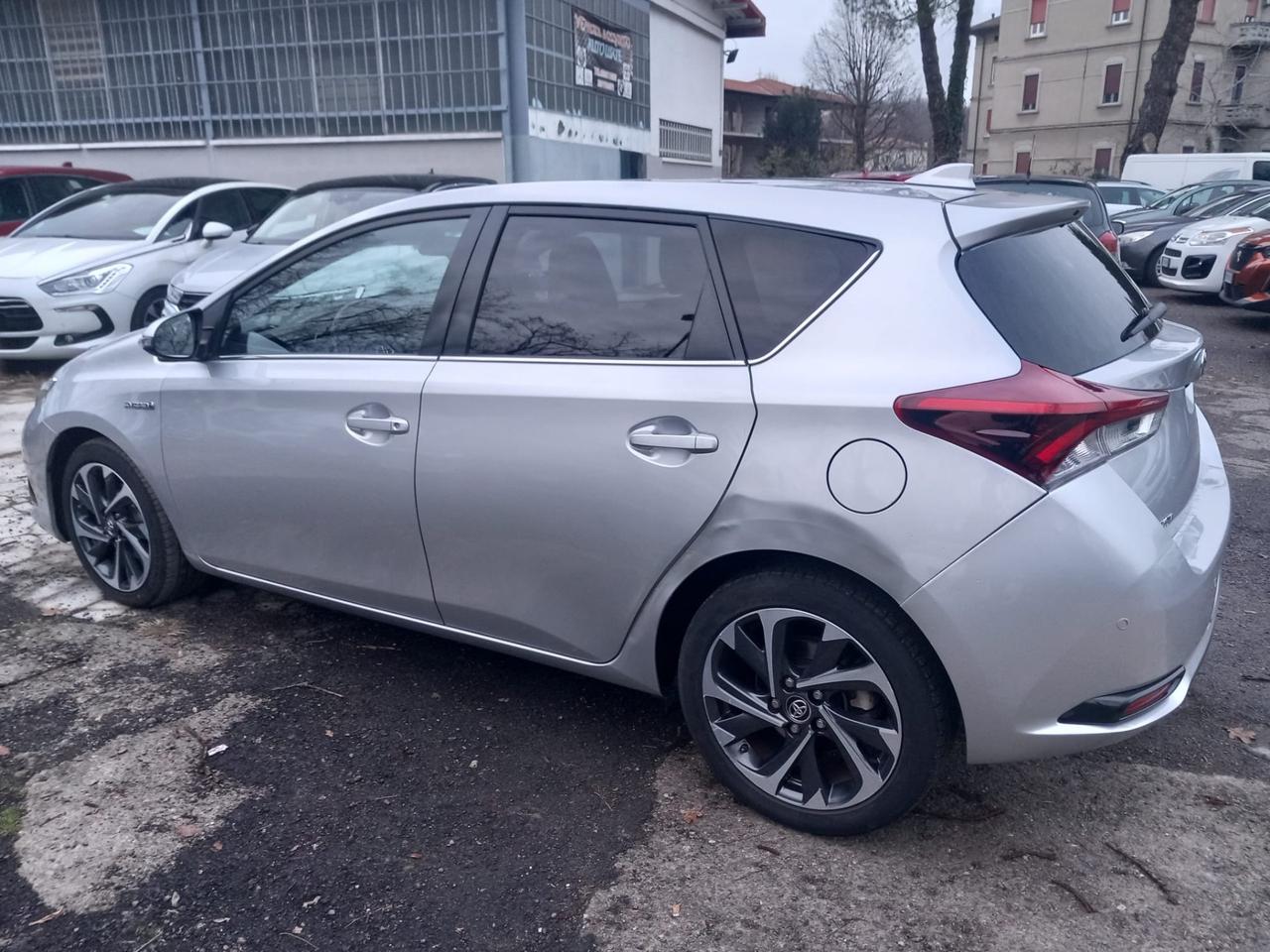 Toyota Auris 1.8 Hybrid Active
