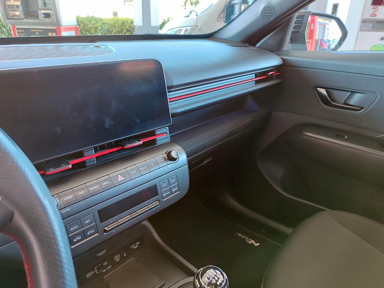 Hyundai Kona 1.0 N-Line Hybid 11/2023 solo 15.000km PROMO