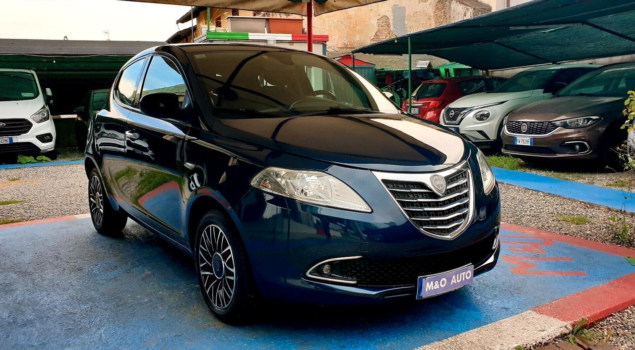 LANCIA YPSILON 1.2 BENZ/G.P.L BOMBOLA. VALIDA 2035