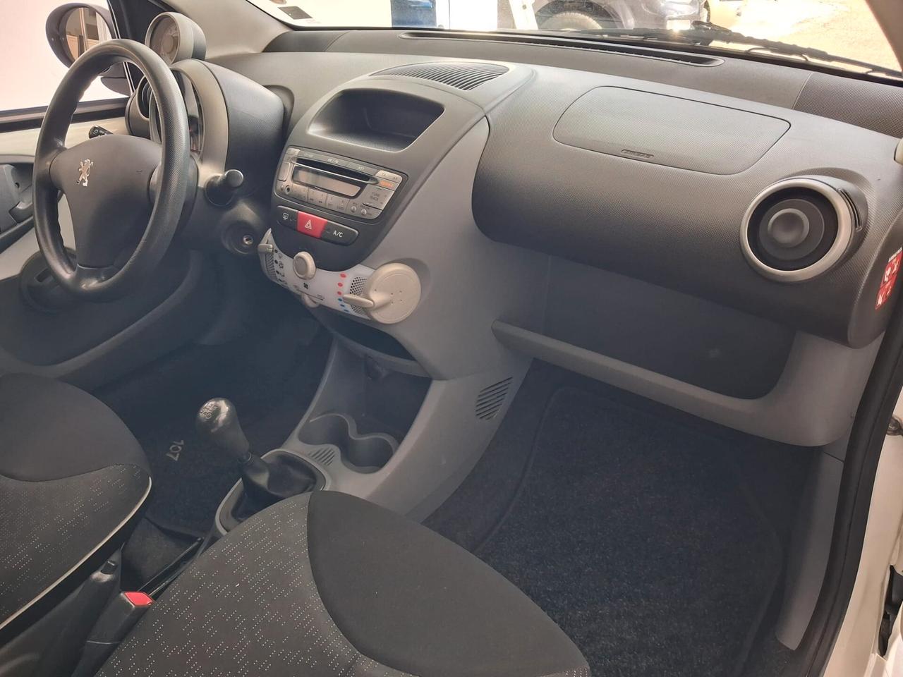 Peugeot 107 1.0 68CV 5p. Active