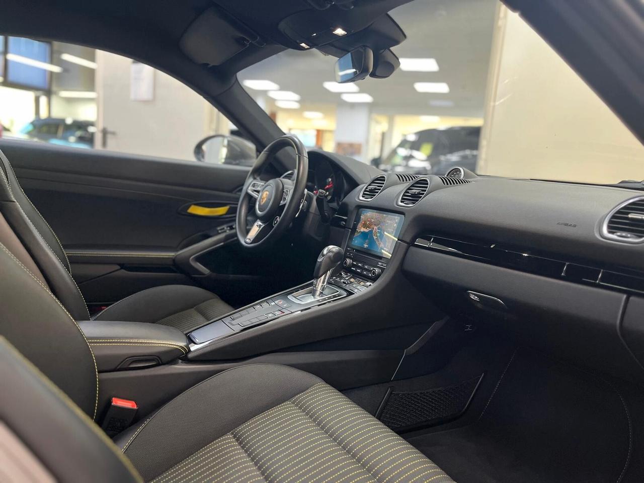Porsche 718 Spyder 718 Cayman 2.0 T