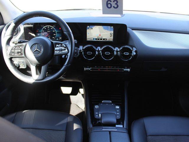 MERCEDES-BENZ GLA 200 d Automatic Business