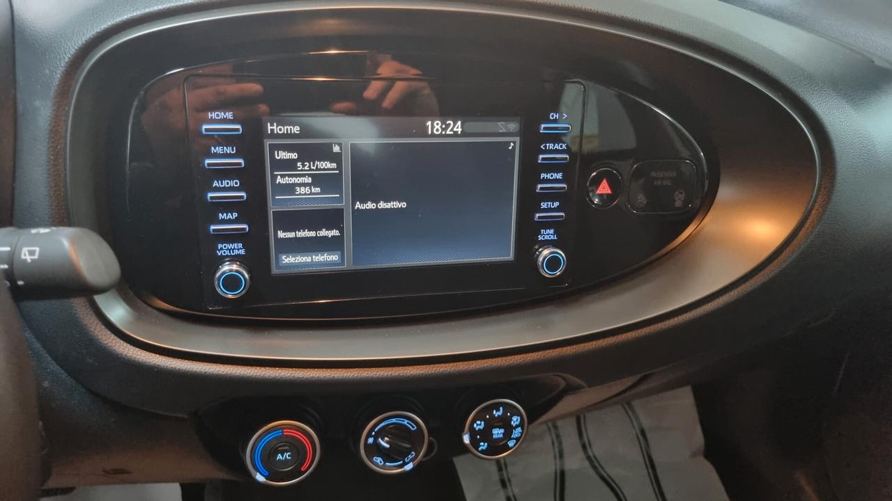Toyota Aygo Connect 1.0 VVT-i 72 CV 5 porte x-play