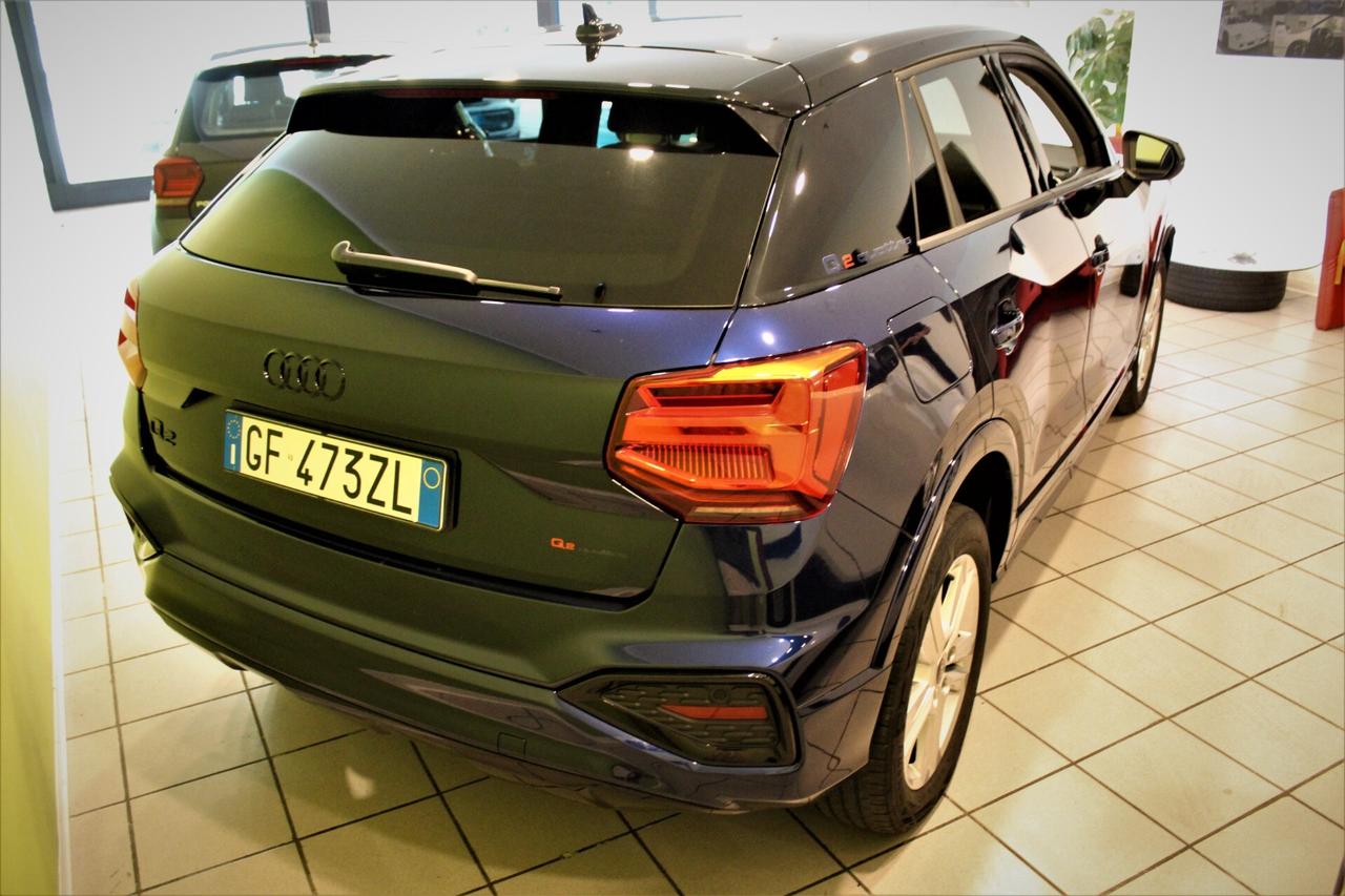 Audi Q2 35 TDI quattro S tronic Business