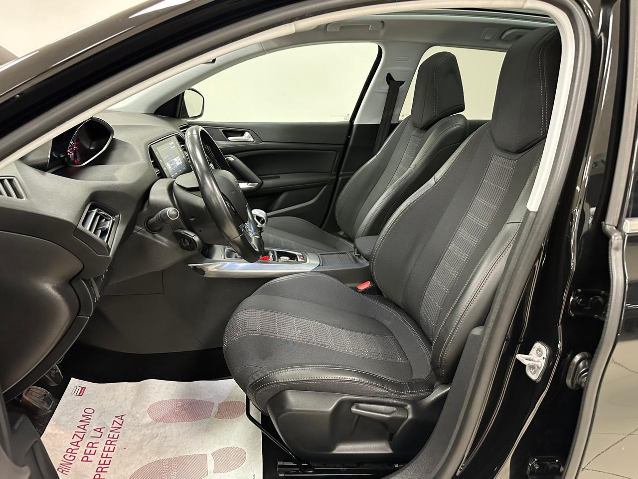 Peugeot 308 BlueHDi 120 S&S SW Allure - 2018