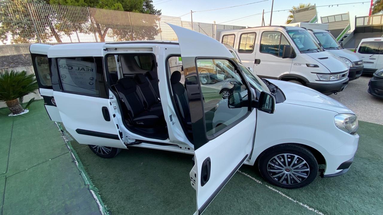 Fiat Doblo 1.6 Diesel Porte Posteriore + Gancio