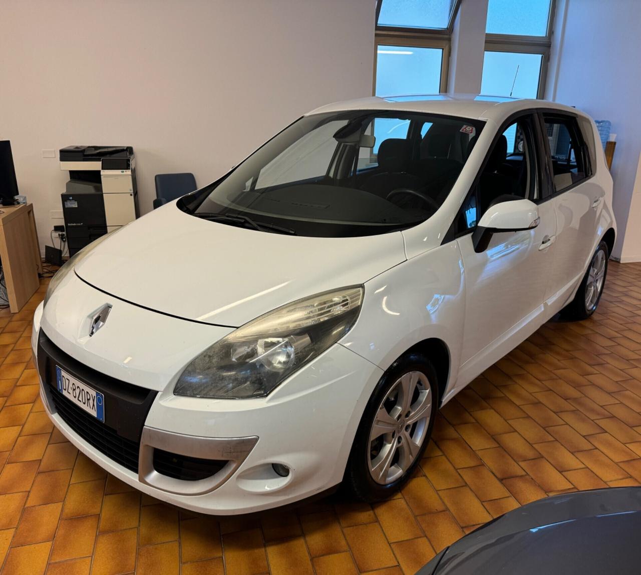 Renault Scénic 1.5 dCi EURO 5 OK NEOPATENTATI