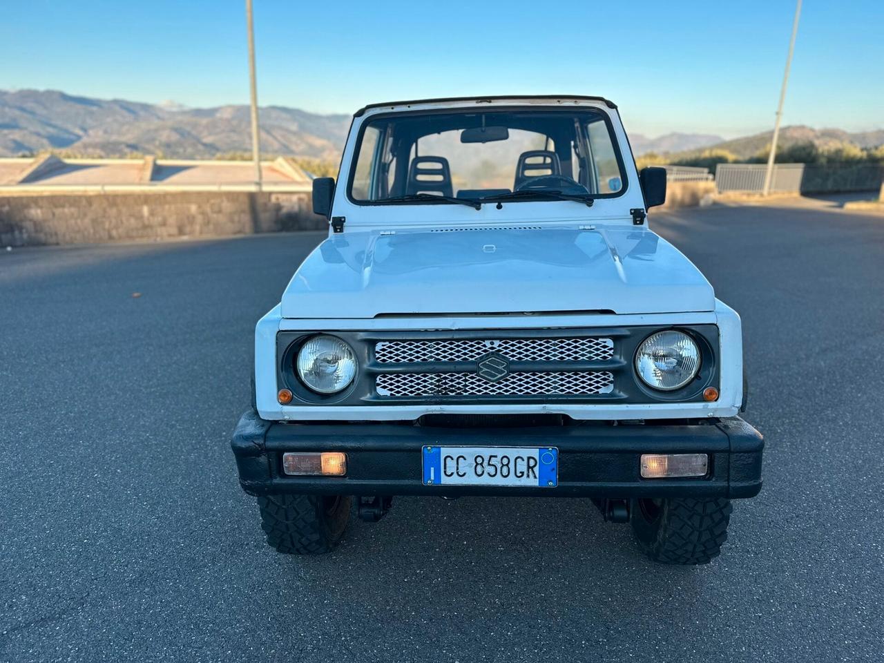 Suzuki Samurai