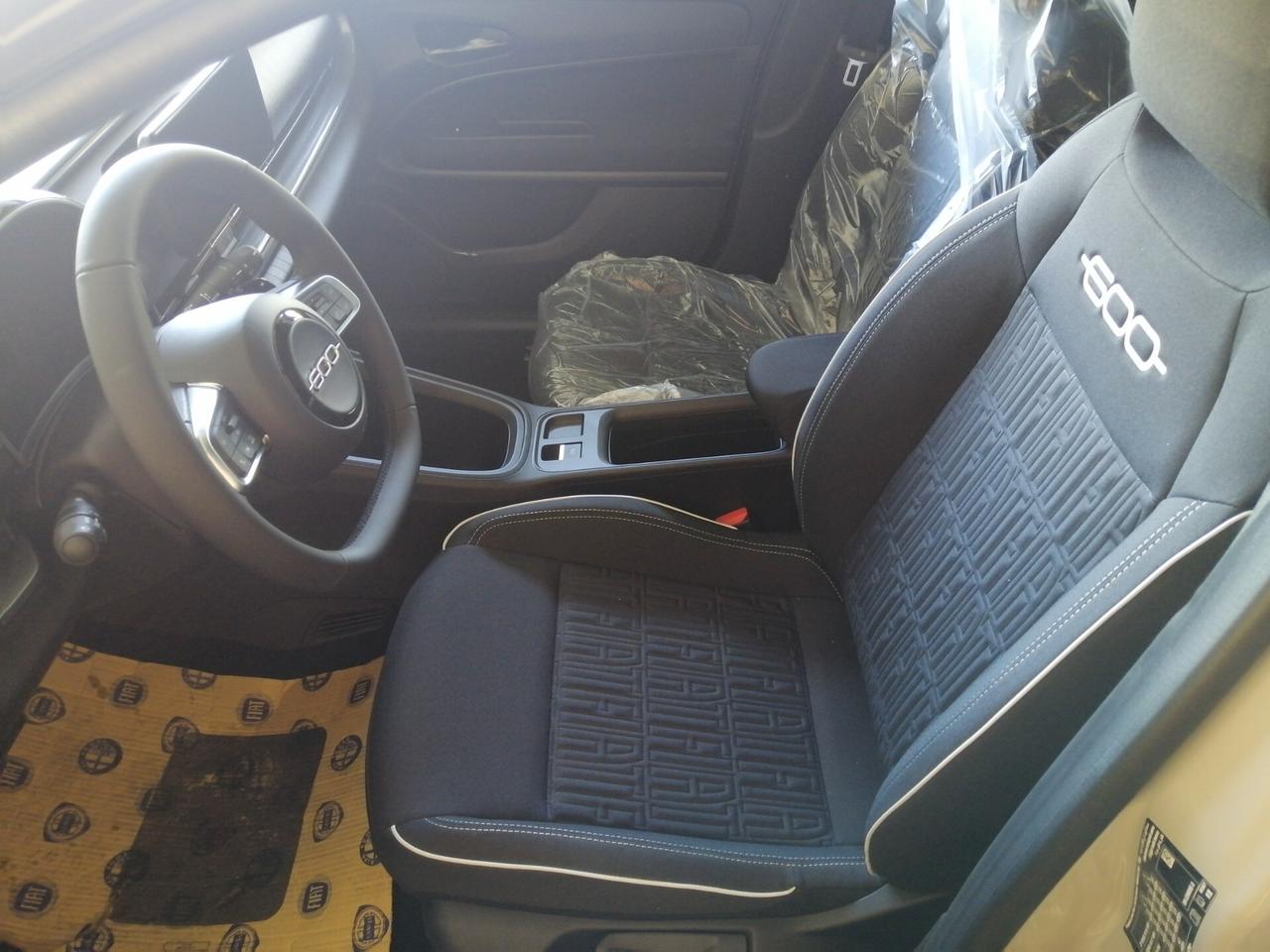 Fiat 600 Hybrid 110 CV DCT MHEV VENDUTA