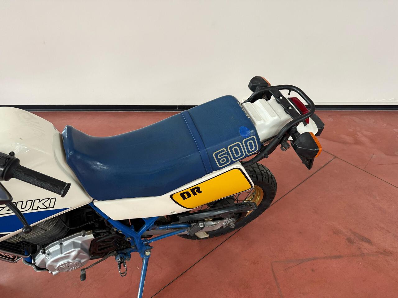 DR 600 Suzuki, Incredibilmente bella, INTERESSE STORICO E MOTORE CAMBIATO, CON 33000KM