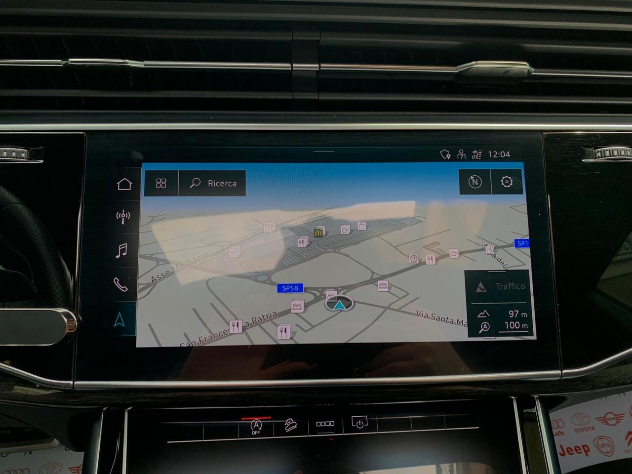 Audi Q8 RS TFSI V8 quattro tiptronic