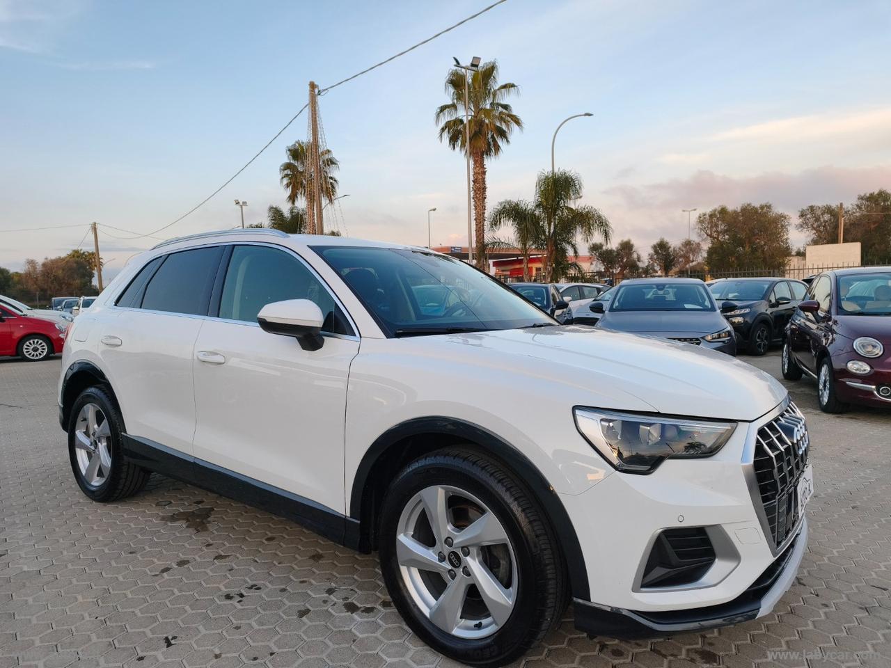 AUDI Q3 35 TDI S-TRONIC BUSINESS ADVANCED