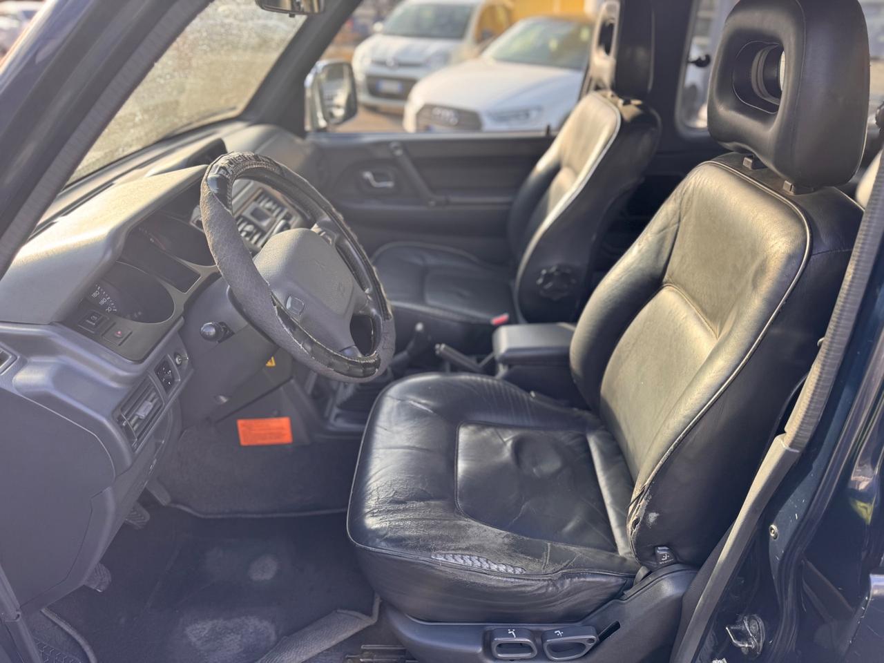 Mitsubishi Pajero 2.5 TDI Metal-top GLS Autocarro