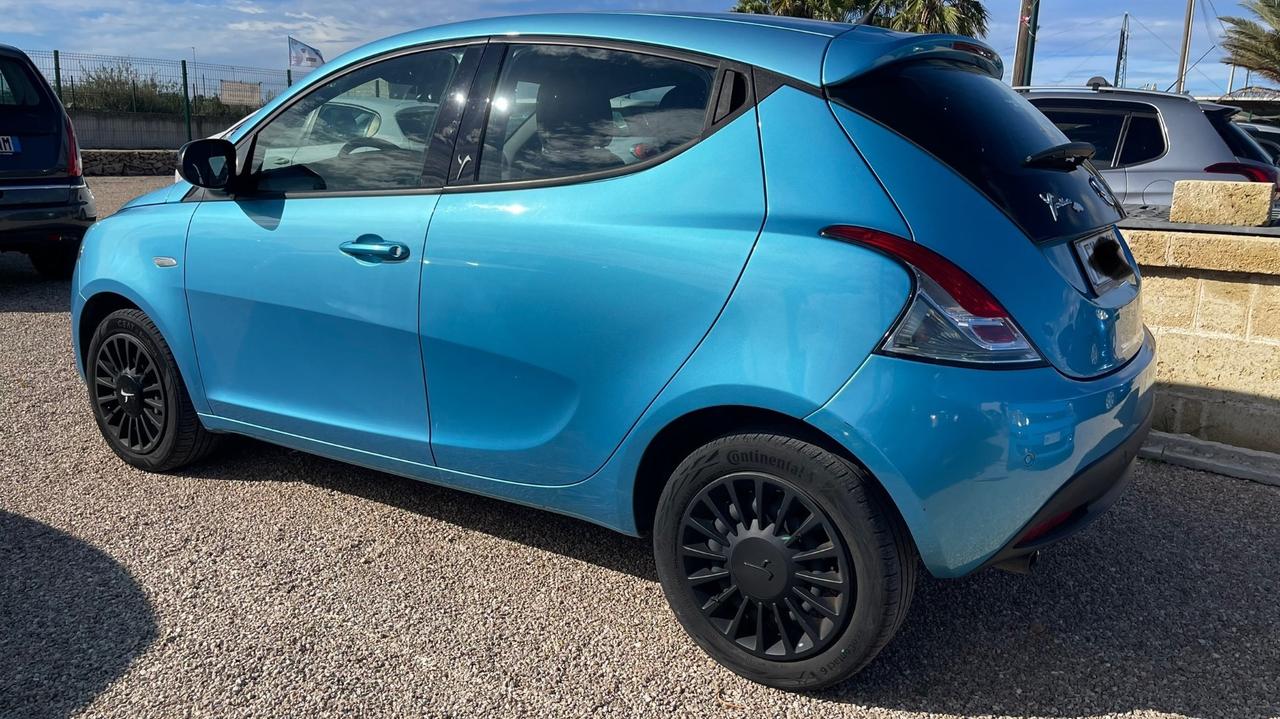 Lancia Ypsilon 1.2 69 CV 5 porte GPL