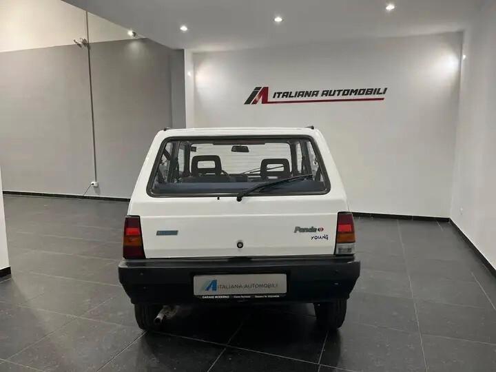 Fiat Panda 900 i.e. cat Young
