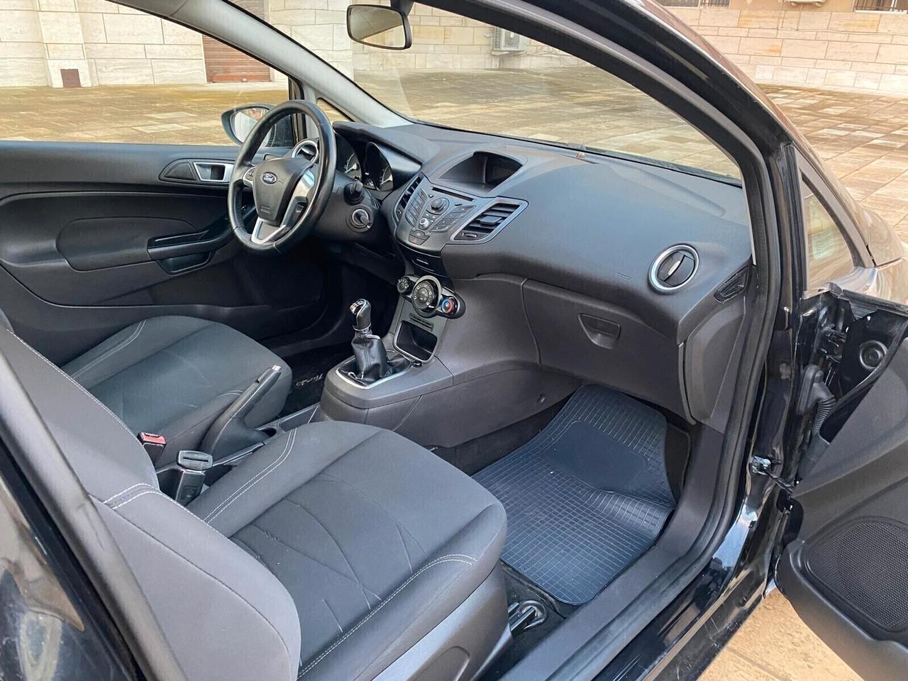 Ford Fiesta 1.5 TDCi 75CV 3 porte Titanium USATA