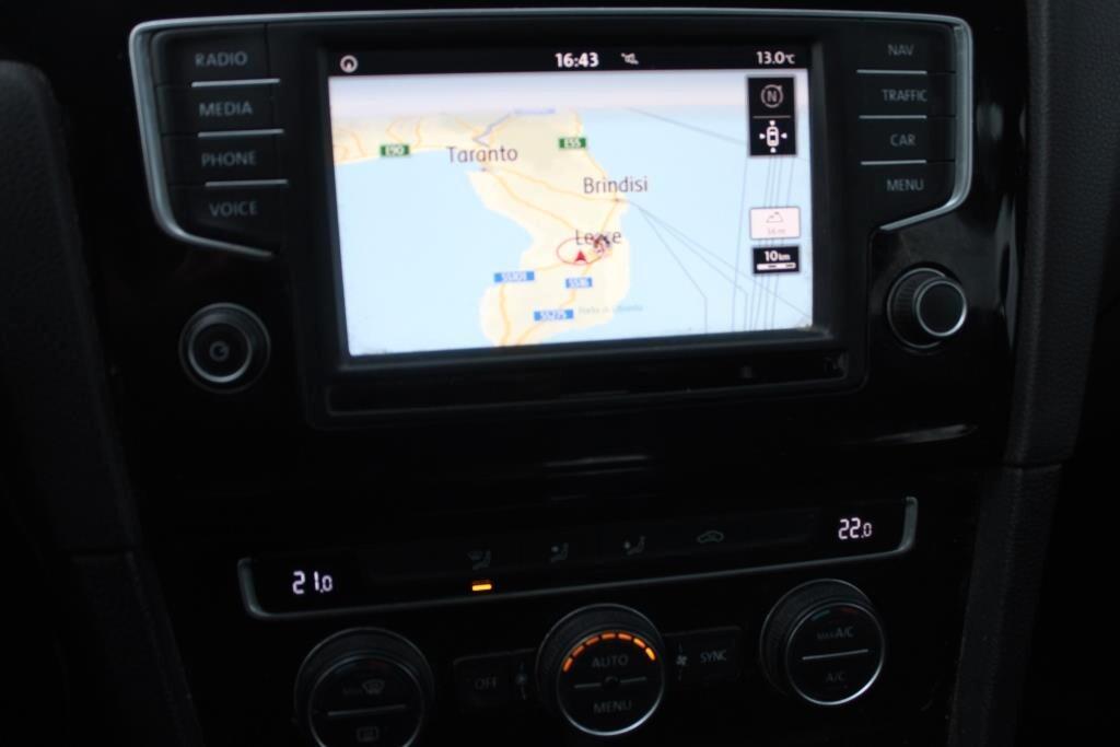 VOLKSWAGEN GOLF 1.6 TDi 110 CV DSG Executive