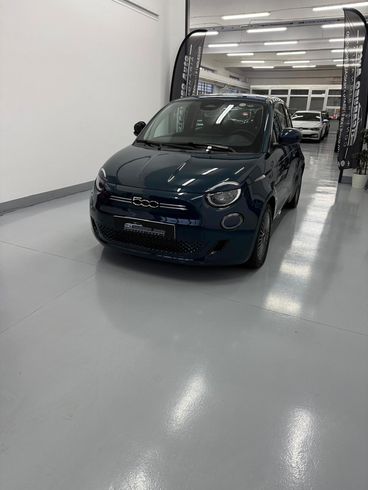 Fiat 500 500e Berlina 42 kWh Icon