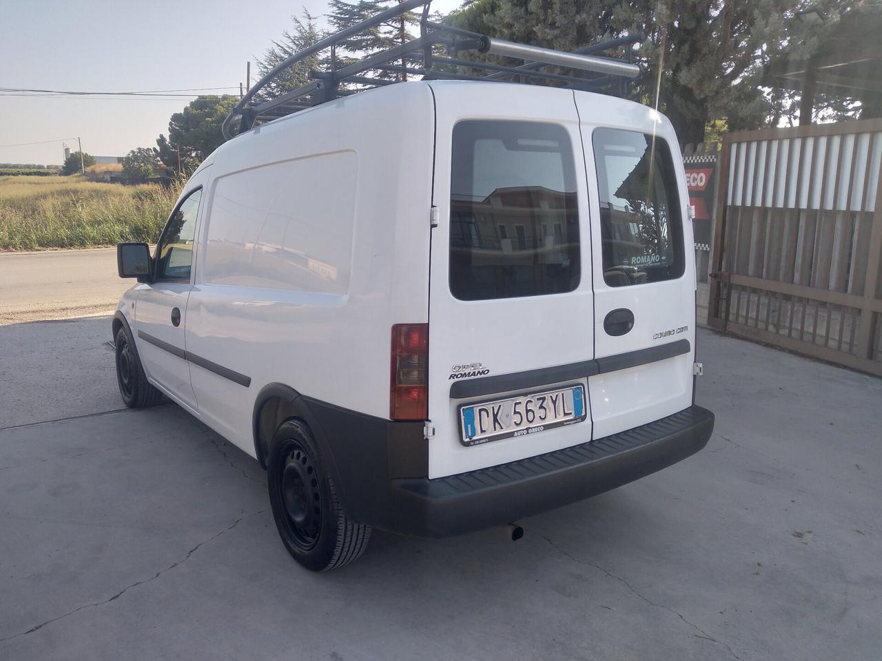 Opel Combo 1.3 CDTI 75CV