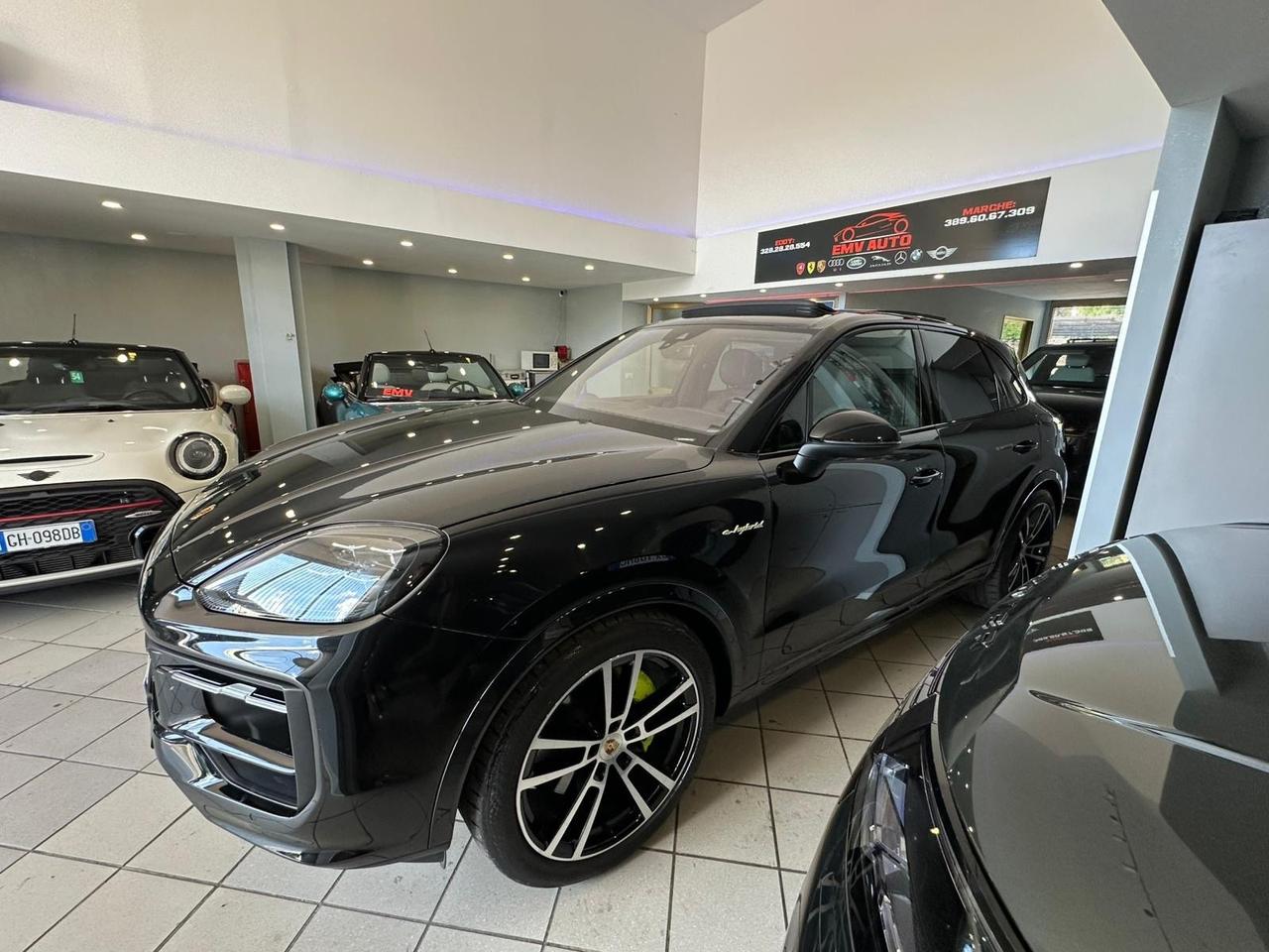 Porsche Cayenne 3.0 V6 E-Hybrid Platinum Edition