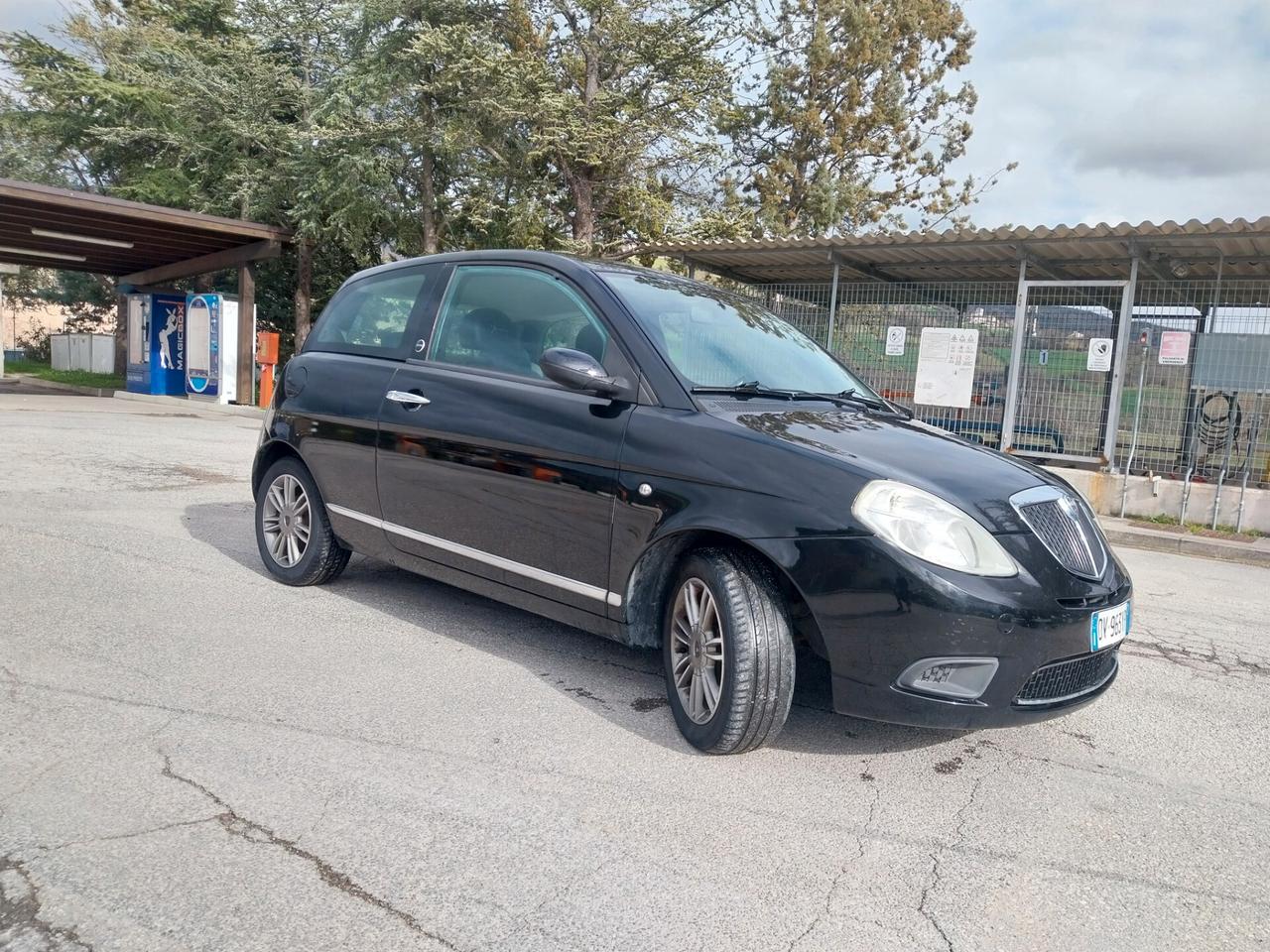 Lancia Ypsilon 1.4 Argento Ecochic GPL