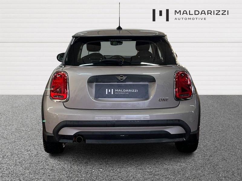 MINI Mini 3 porte Mini IV F56 2021 3p Mini 3p 1.5 One Camden 102cv auto