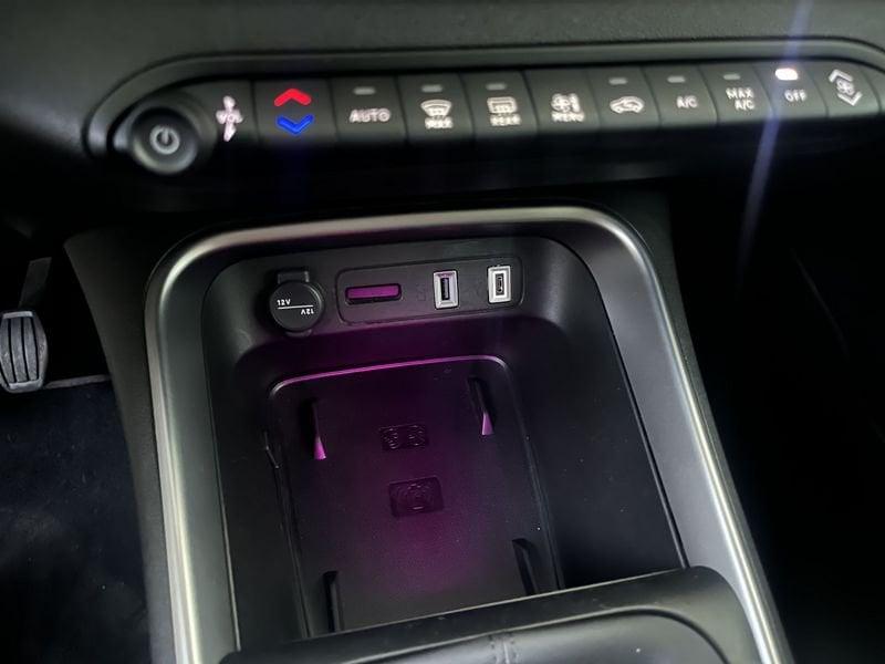 Jeep Avenger Avenger 1.2 turbo Summit 219,00 euro al mese