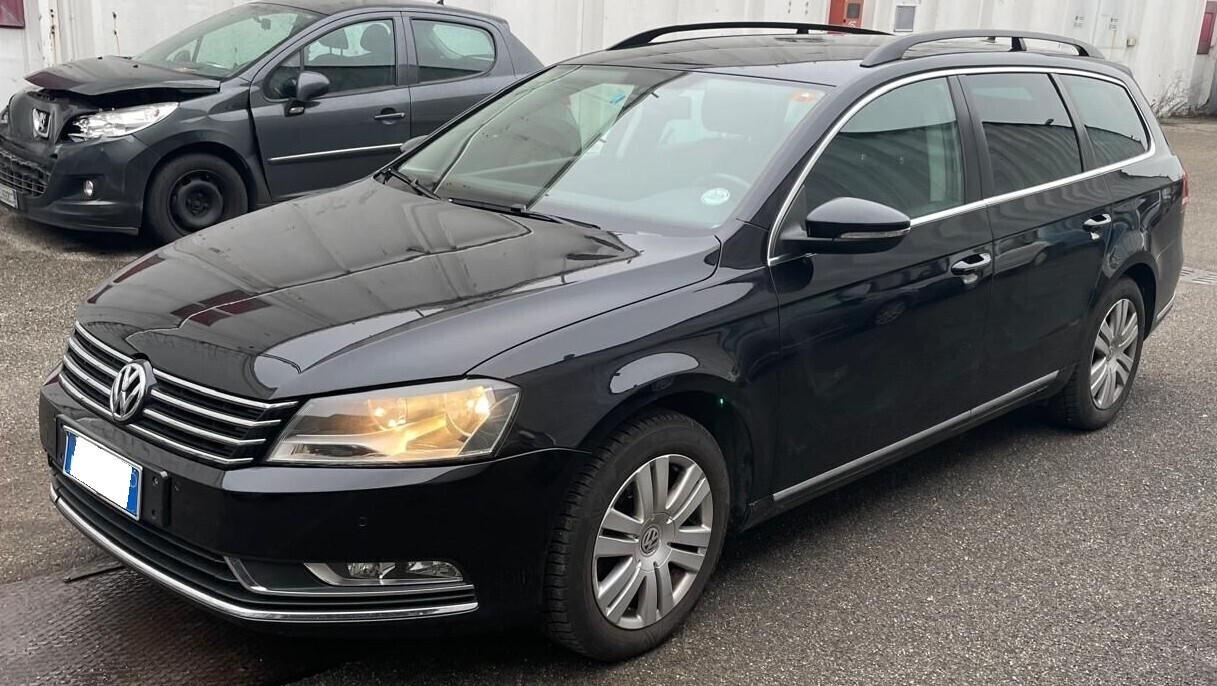 VW PASSAT VARIANT 2.0 TDI 140Cv. DSG COMFORT