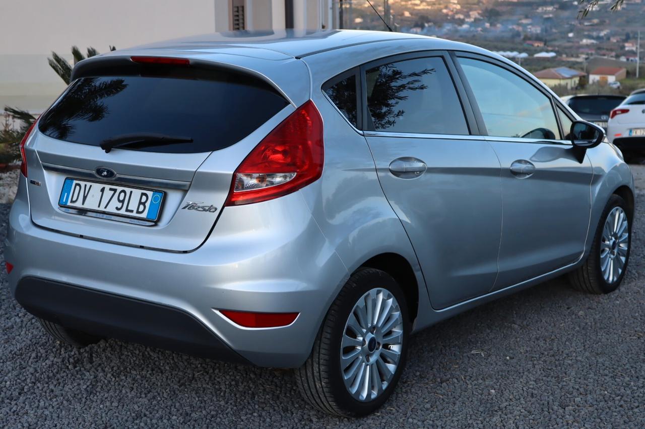 Ford Fiesta 1.4 TDCi 5p. Titanium