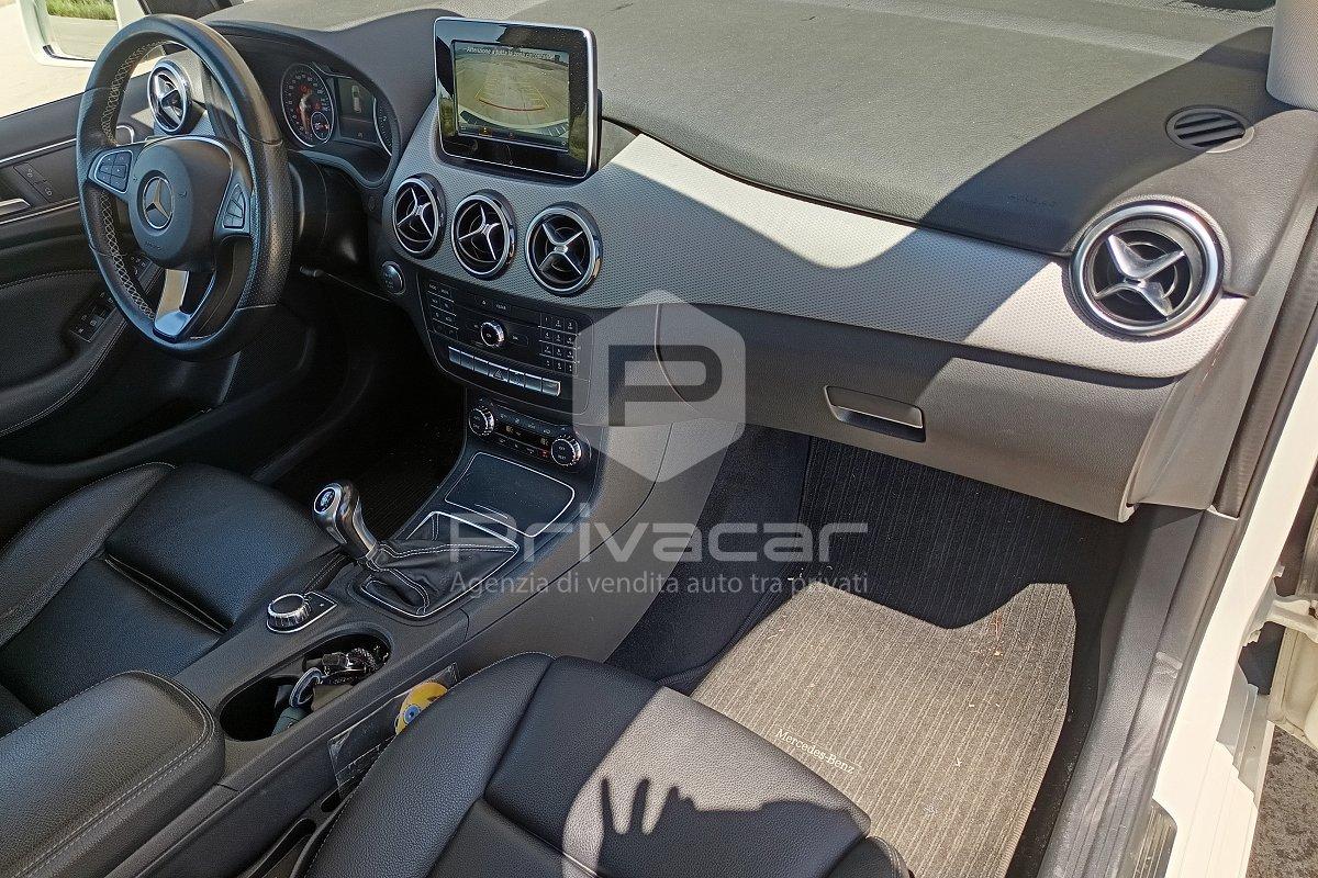 MERCEDES B 200 d Premium