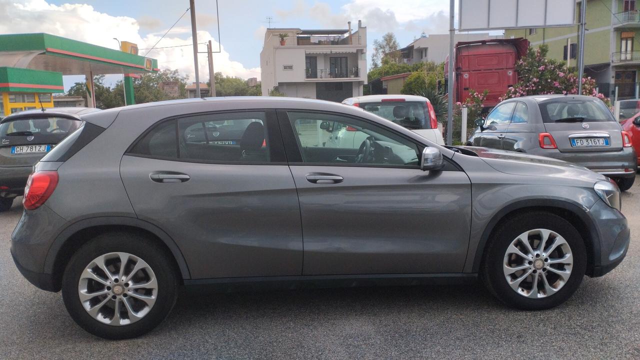 Mercedes-benz GLA 180 GLA 180 CDI Automatic Premium