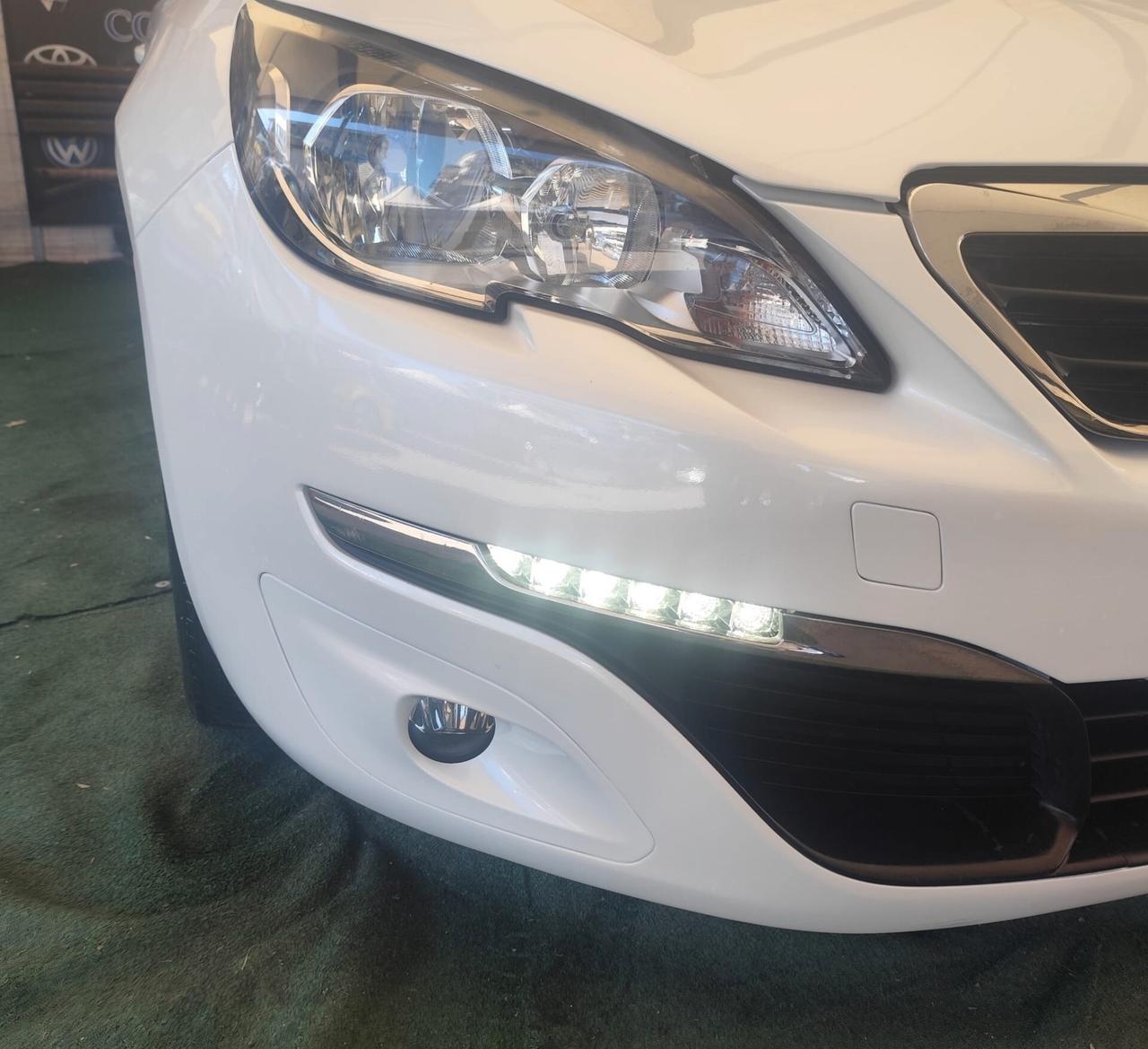 Peugeot 308 BlueHDi 120 S&S Business