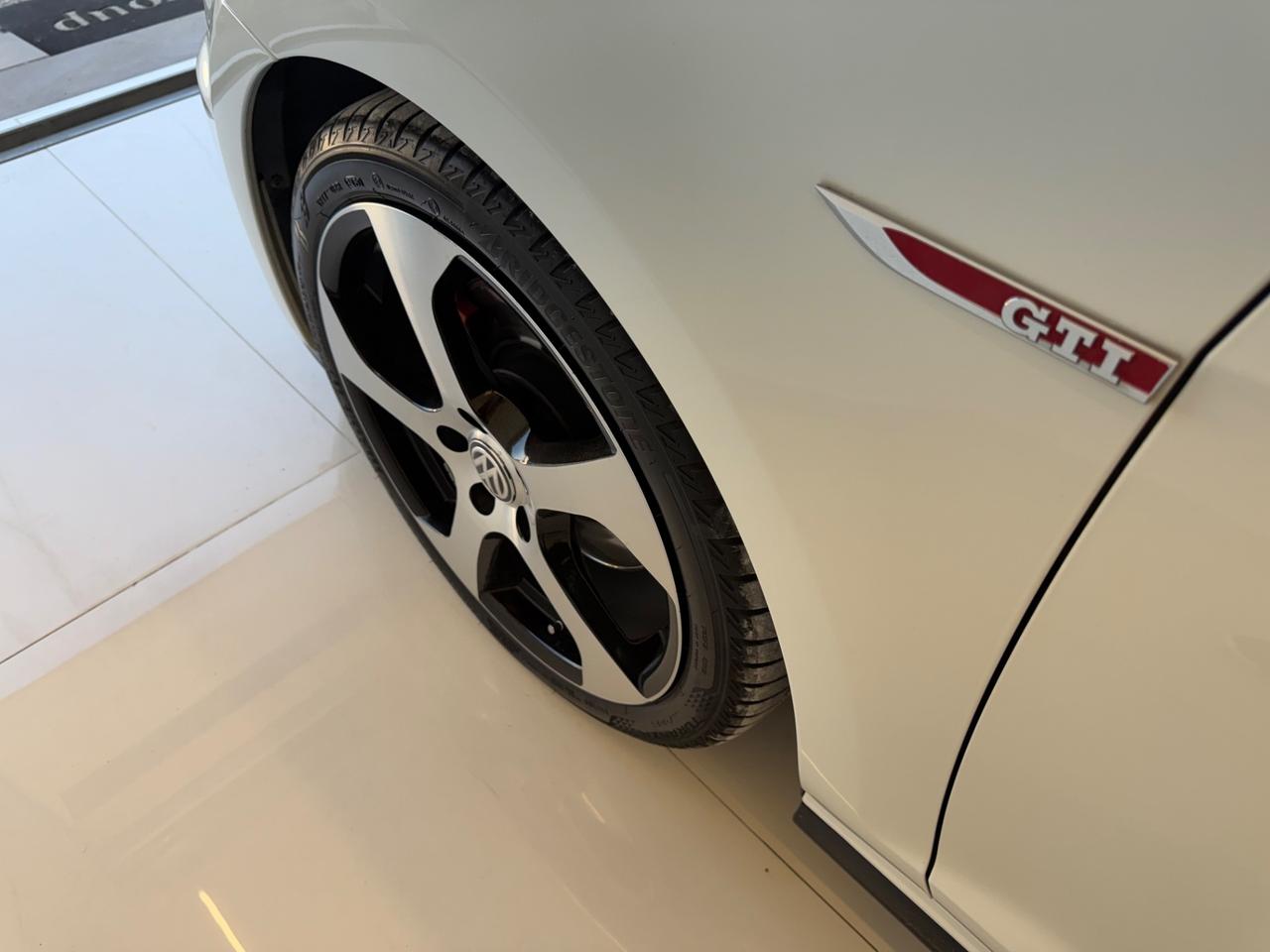 Volkswagen Golf GTI DSG 220CV AUTOMATICA SCARICO SPORTIVO