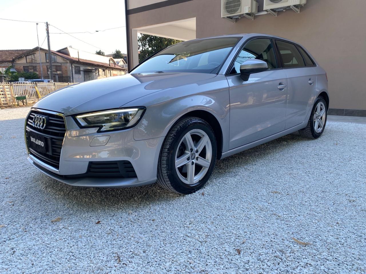 Audi A3 SPB 1.6 TDI 116 CV S tronic Business NEOPATENTATI!!!