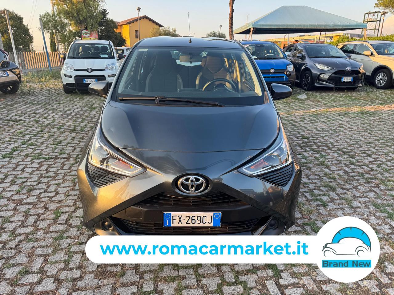 Toyota Aygo 5 Porte Aygo 5p 1.0 x-play m-mt 72cv KM CERTIFICATI