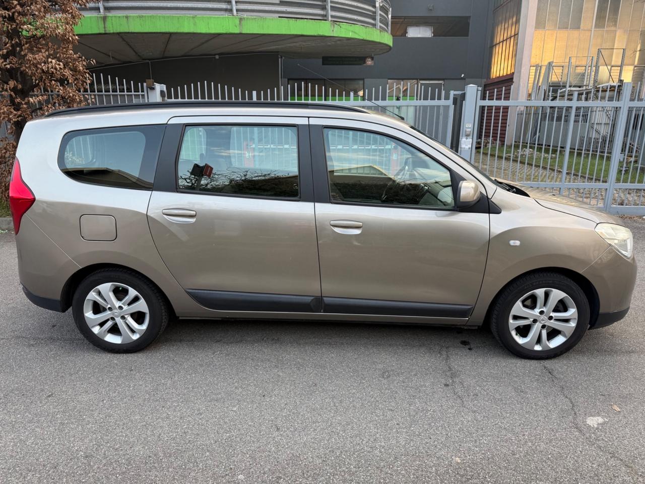 Dacia Lodgy 1.5 dCi 8V 110CV 5 posti Lauréate