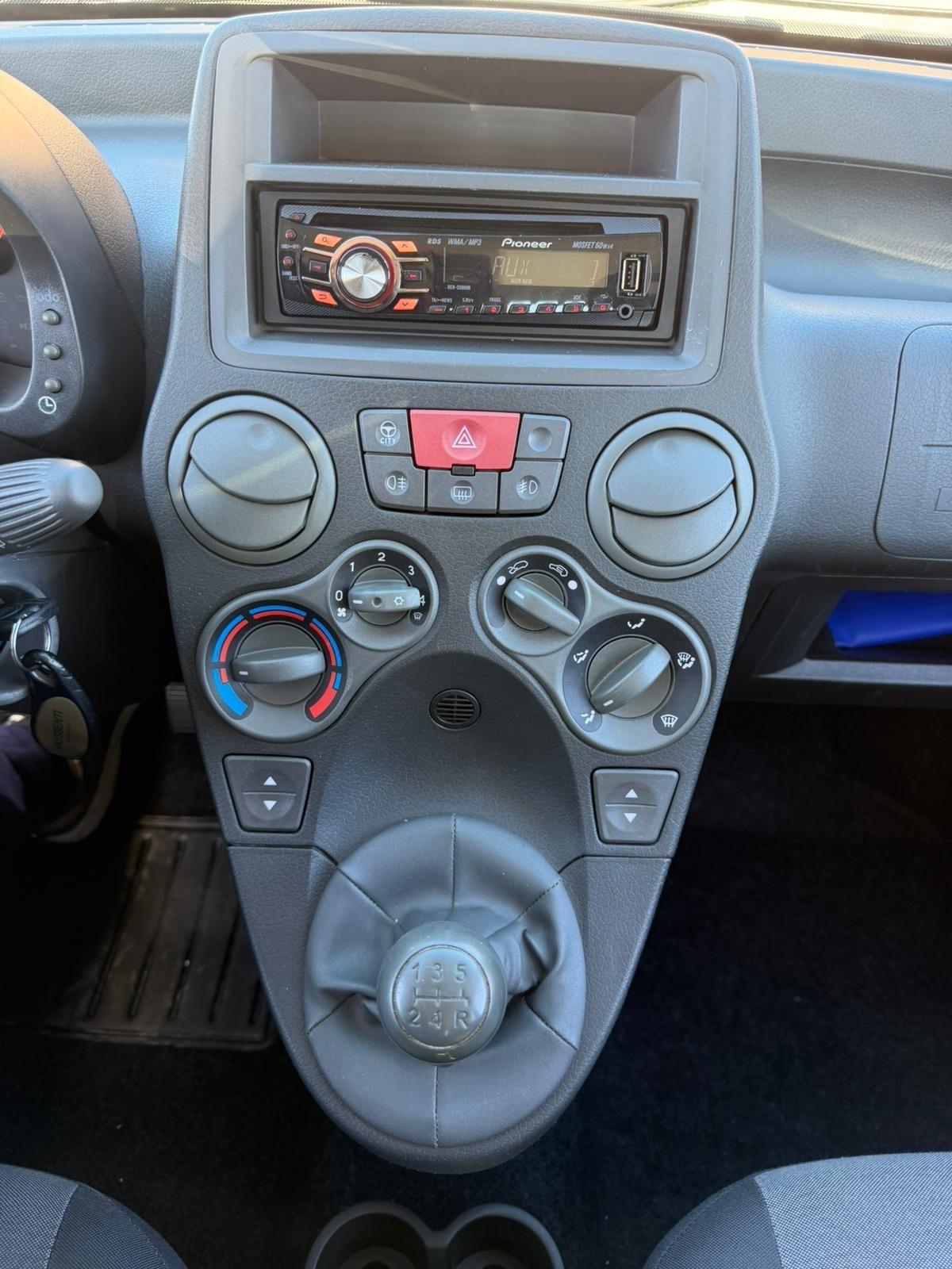 Fiat Panda 1.4 Dynamic Natural Power Mamy neopatentati