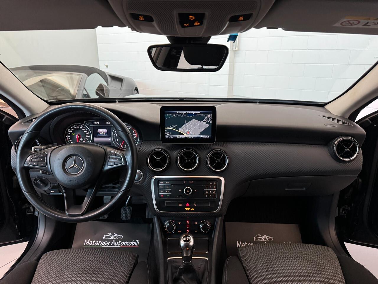 Mercedes-Benz GLA 180 sport 1.6cc 122cv Navi Clima OK Neopatentati