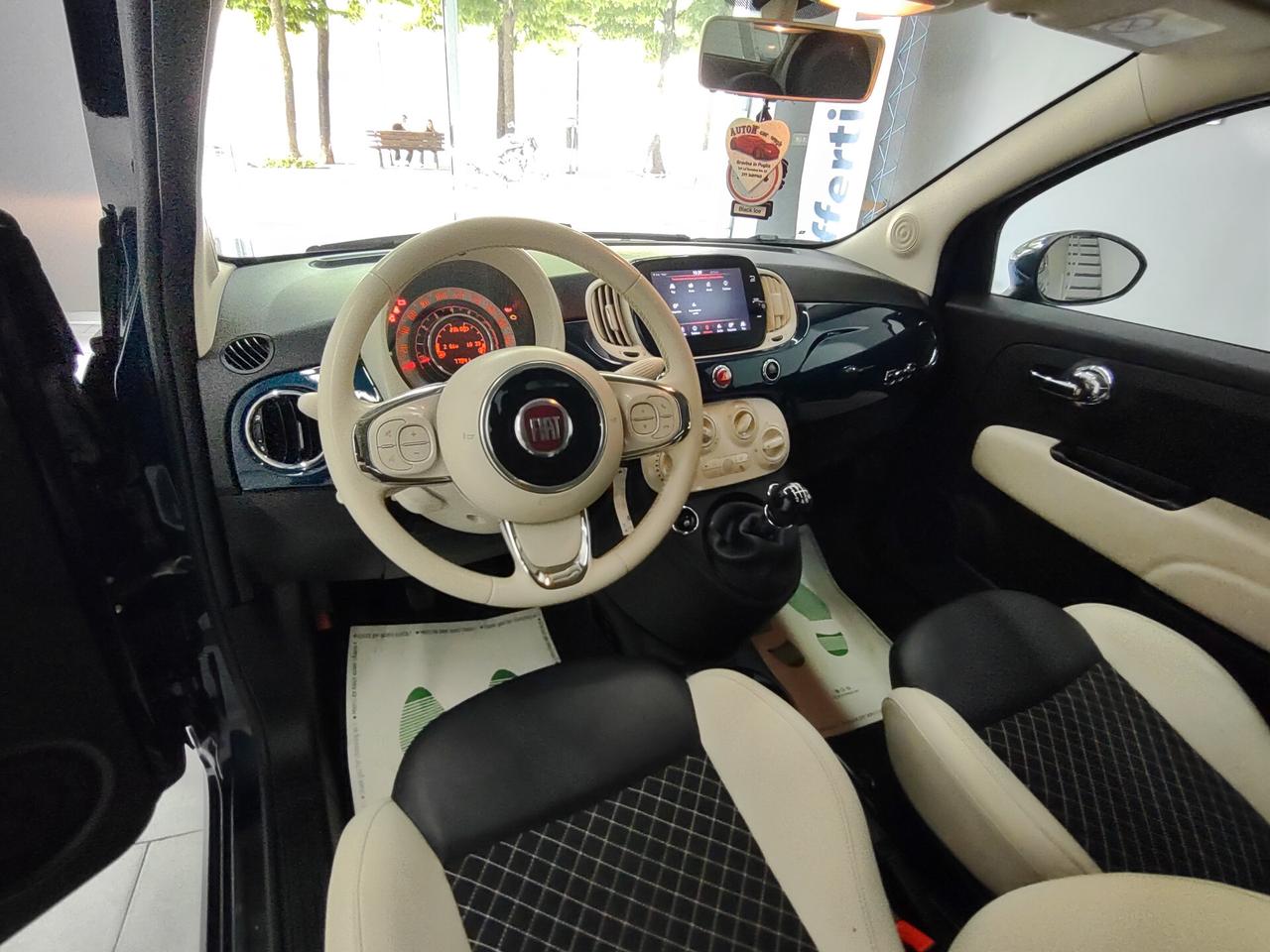 Fiat 500 C 1.0 Hybrid Dolcevita