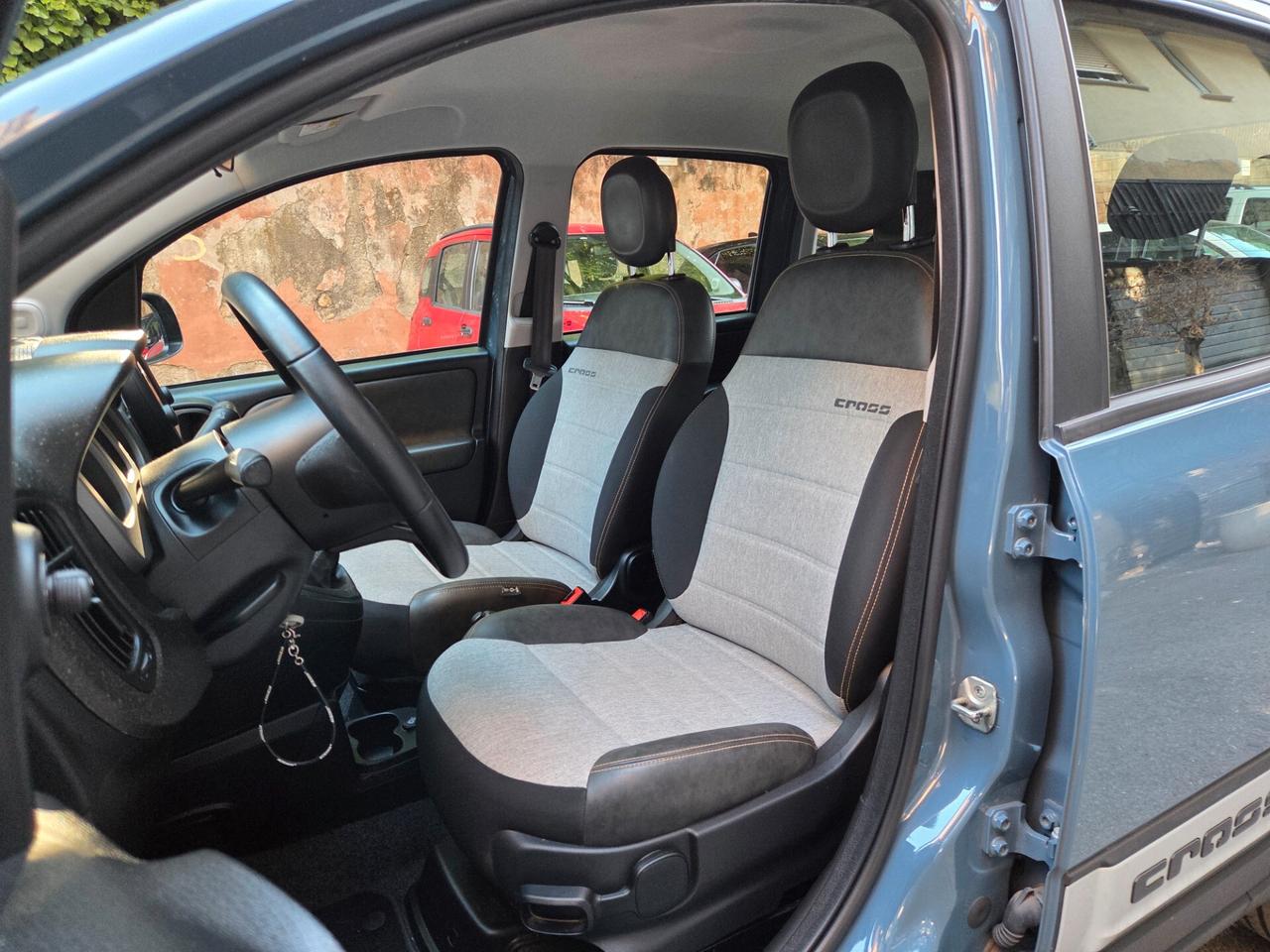 Fiat Panda 1.0 FireFly Hybrid Cross 70cv - STORICO UFFICIALE FIAT