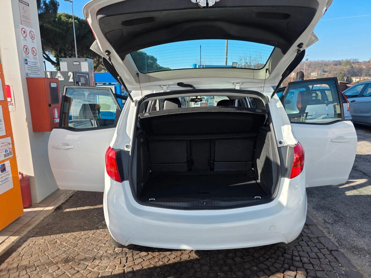 Opel Meriva 1.4 100CV Cosmo con 150.000km Neopatentati ok