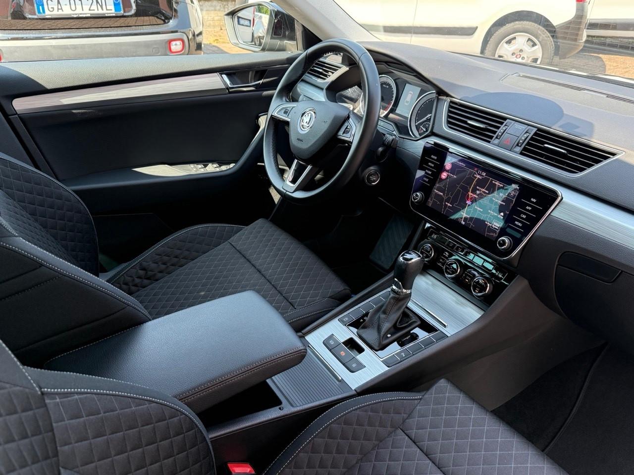 Skoda Superb 1.6 TDI SCR DSG FULL LED/UNIPRO