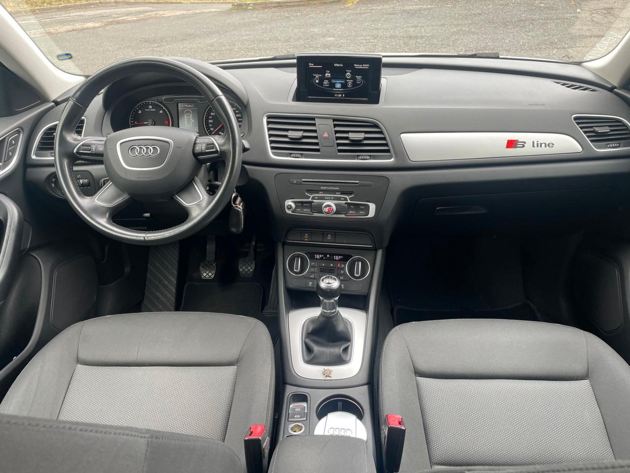 Audi Q3 2.0 TDI 150 CV Business S-LINE