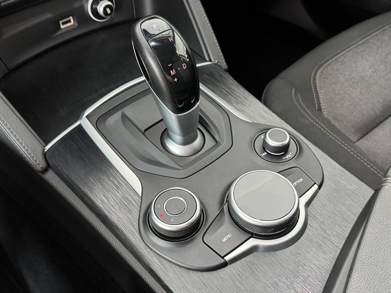 Alfa Romeo Stelvio 2.2 t 160cv AT8 rwd Sport Tech