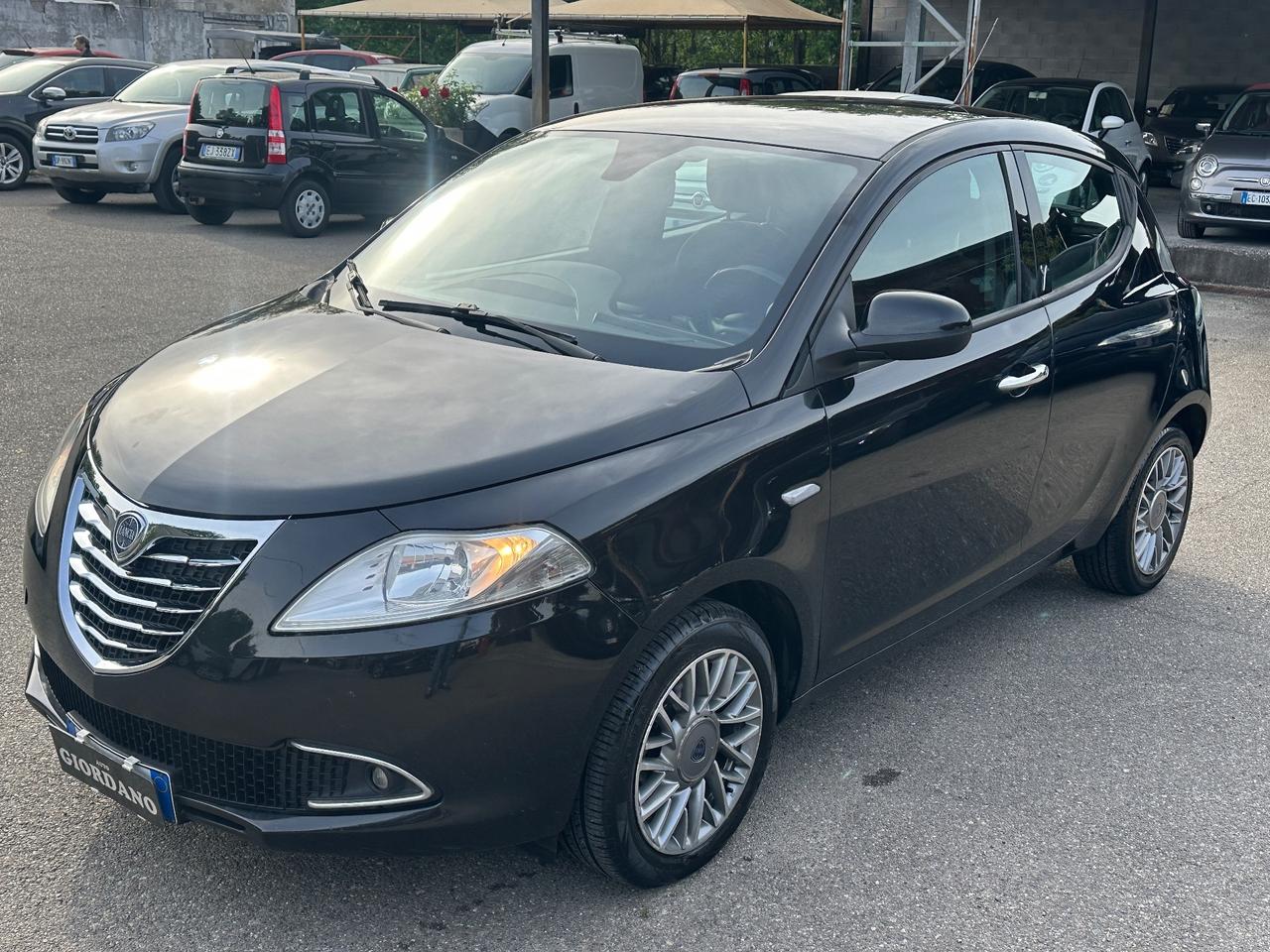 Lancia Ypsilon 1.3 Mj 95 cv S&S Platinum motore nuovo