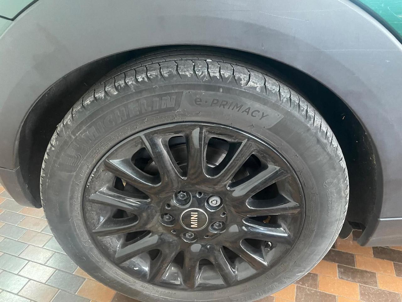 Mini 1.5 One D Business