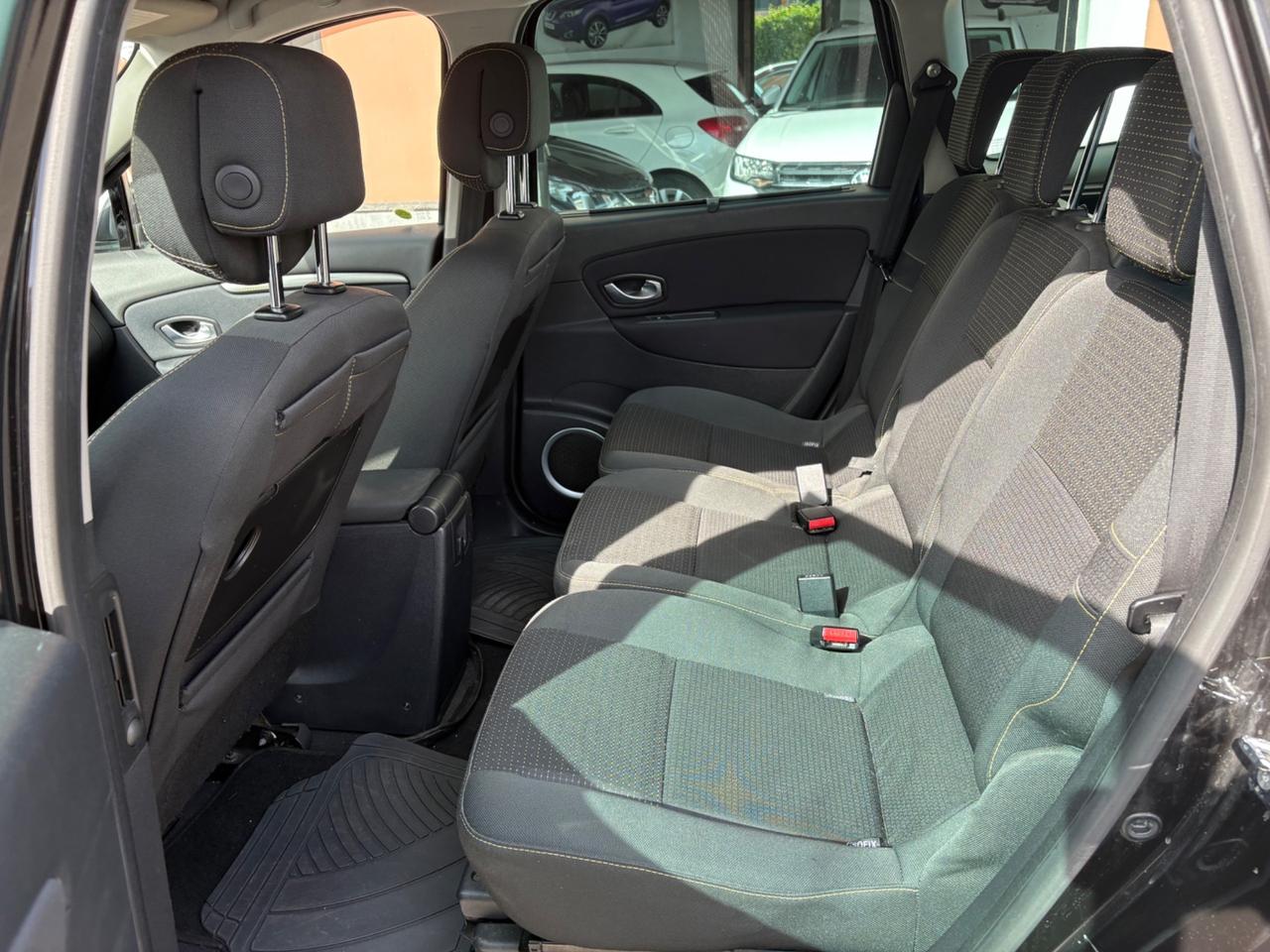 Renault Grand Scénic 1.5 dCi/105CV 7 POSTI