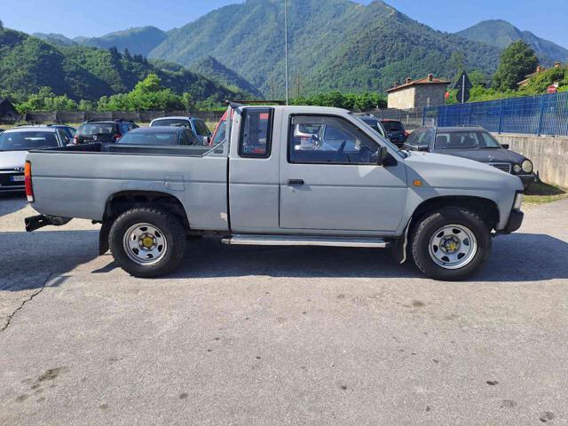 NISSAN King Cab 2500 4x4